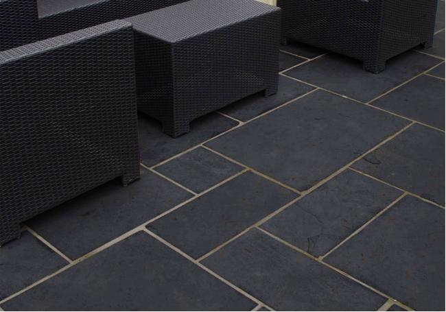 Global Stone Midnight Black Limestone Paving Pack 21.00m²