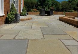 Pavestone Tudor Antique Cathedral Limestone Paving Pack 15m2